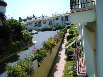 Car parking area serving Calahonda Golf apartments